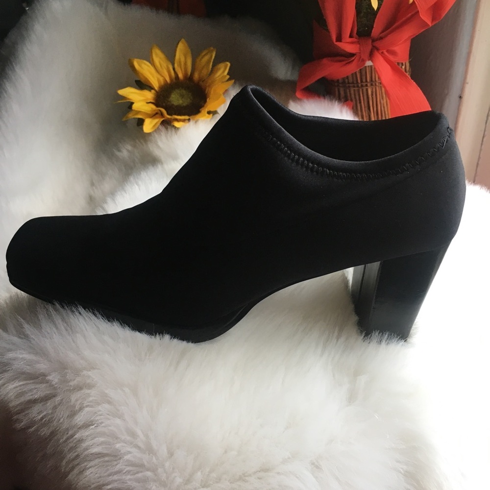 Madeline Heel Pumps